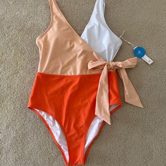 NWT Cupshe Woman’s Swimsuit One Piece, Sz L, Orange/Beige/White - Picture 5 of 13